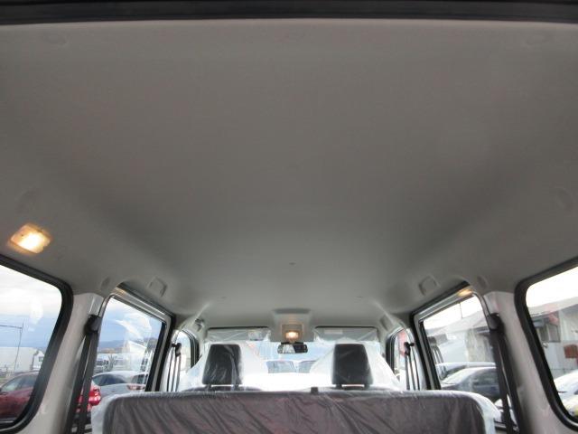 タウンエースバン GL 登録済未使用車 4WD トヨタセーフティセンス センターデフロック クリアランスソナー アイドリングストップ LEDヘッドライト スペアキー 衝突軽減ブレ 横滑り防止(55枚目)