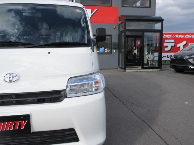 タウンエースバン GL 登録済未使用車 4WD トヨタセーフティセンス センターデフロック クリアランスソナー アイドリングストップ LEDヘッドライト スペアキー 衝突軽減ブレ 横滑り防止(65枚目)