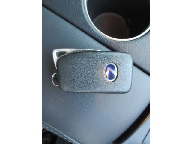 ＩＳ ＩＳ３００ｈ　ユーザー買取車　純正ナビ　Ｂカメラ　ドラレコ　クルーズコントロール　パドルシフト　シートヒーター　ハンドルヒーター　ＥＴＣ　Ｆスポーツ純正１８ＡＷ　ＬＥＤヘッドライト　前側フォグ　ハーフレザーシート（41枚目）