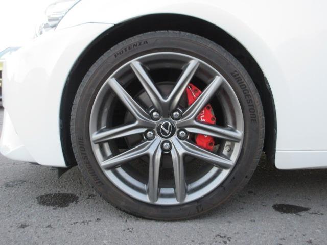 ＩＳ ＩＳ３００ｈ　ユーザー買取車　純正ナビ　Ｂカメラ　ドラレコ　クルーズコントロール　パドルシフト　シートヒーター　ハンドルヒーター　ＥＴＣ　Ｆスポーツ純正１８ＡＷ　ＬＥＤヘッドライト　前側フォグ　ハーフレザーシート（69枚目）
