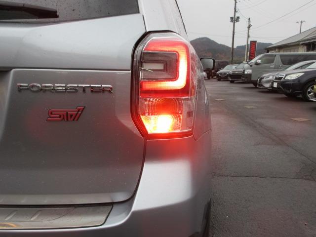 フォレスター 2.0i-L 1オーナー車 6速マニュアル アプライドD イクリプスナビ 柿本マフラー レーダークルーズ 前後シートヒーター 純正ルーフキャリア ETC LEDヘッドライト 前後フォグ 純正17AW キーレス(44枚目)