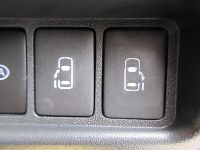 ハイエースバン ロングスーパーGL ダークプライムS 登録済未使用車 4WD 寒冷地仕様 トヨタセーフティセンス パノラミックビュー 両側パワースライド デジタルインナーミラー オートハイビーム 本革巻ステア LEDヘッドライト 前後フォグ Wエアコン(4枚目)