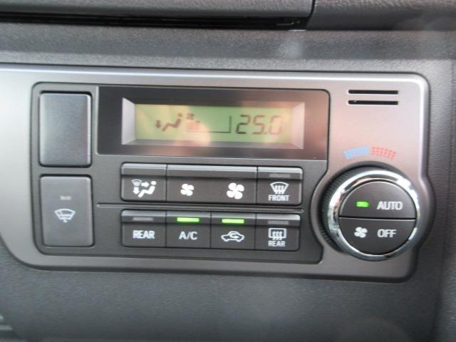 ハイエースバン ロングスーパーGL ダークプライムS 登録済未使用車 4WD 寒冷地仕様 トヨタセーフティセンス パノラミックビュー 両側パワースライド デジタルインナーミラー オートハイビーム 本革巻ステア LEDヘッドライト 前後フォグ Wエアコン(27枚目)