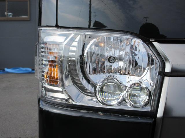 ハイエースバン ロングスーパーGL ダークプライムS 登録済未使用車 4WD 寒冷地仕様 トヨタセーフティセンス パノラミックビュー 両側パワースライド デジタルインナーミラー オートハイビーム 本革巻ステア LEDヘッドライト 前後フォグ Wエアコン(45枚目)