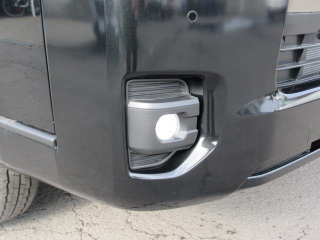 ハイエースバン ロングスーパーGL ダークプライムS 登録済未使用車 4WD 寒冷地仕様 トヨタセーフティセンス パノラミックビュー 両側パワースライド デジタルインナーミラー オートハイビーム 本革巻ステア LEDヘッドライト 前後フォグ Wエアコン(47枚目)