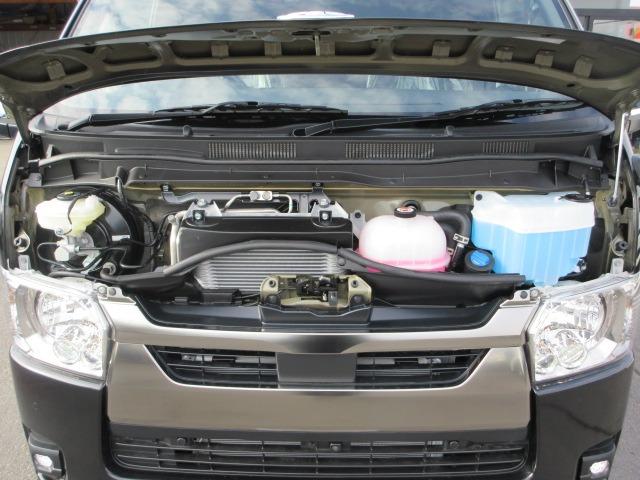 ハイエースバン ロングスーパーGL ダークプライムS 登録済未使用車 4WD 寒冷地仕様 トヨタセーフティセンス パノラミックビュー 両側パワースライド デジタルインナーミラー オートハイビーム 本革巻ステア LEDヘッドライト 前後フォグ Wエアコン(49枚目)