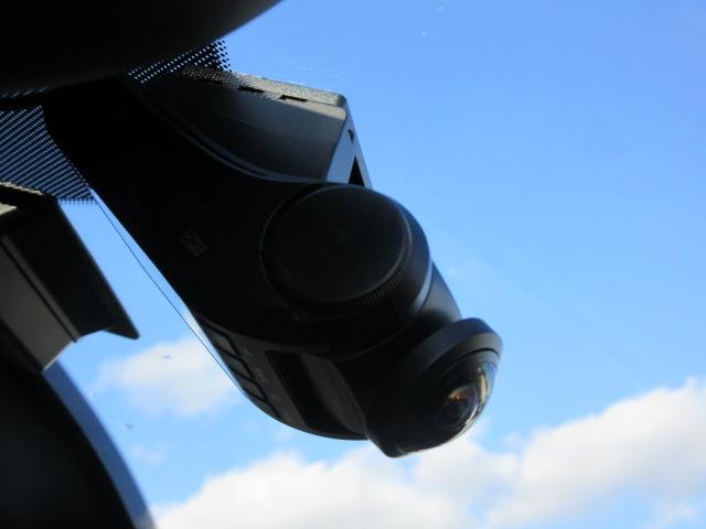 MAZDA3ファストバック XDバーガンディ セレクション 4WD アイアクティブセンス 純正コネクトナビ アラウンドビューモニター BOSEサウンドシステム コムテック製ドラレコ ETC レーダークルーズ 専用革シート パドルシフト LEDヘッドライト(5枚目)