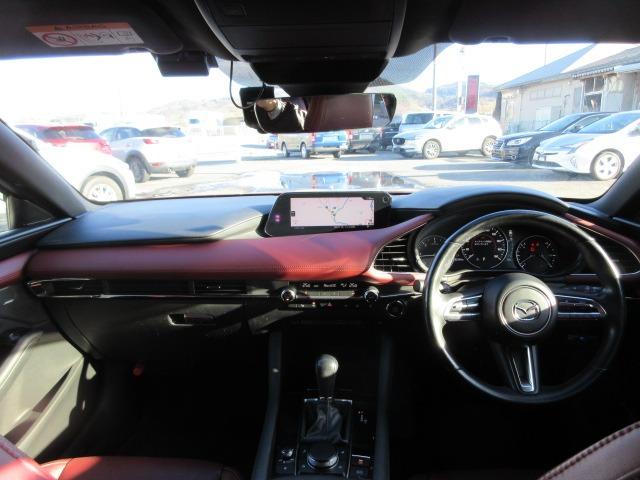 MAZDA3ファストバック XDバーガンディ セレクション 4WD アイアクティブセンス 純正コネクトナビ アラウンドビューモニター BOSEサウンドシステム コムテック製ドラレコ ETC レーダークルーズ 専用革シート パドルシフト LEDヘッドライト(16枚目)