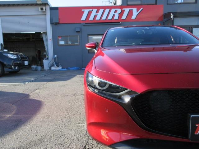 MAZDA3ファストバック XDバーガンディ セレクション 4WD アイアクティブセンス 純正コネクトナビ アラウンドビューモニター BOSEサウンドシステム コムテック製ドラレコ ETC レーダークルーズ 専用革シート パドルシフト LEDヘッドライト(76枚目)