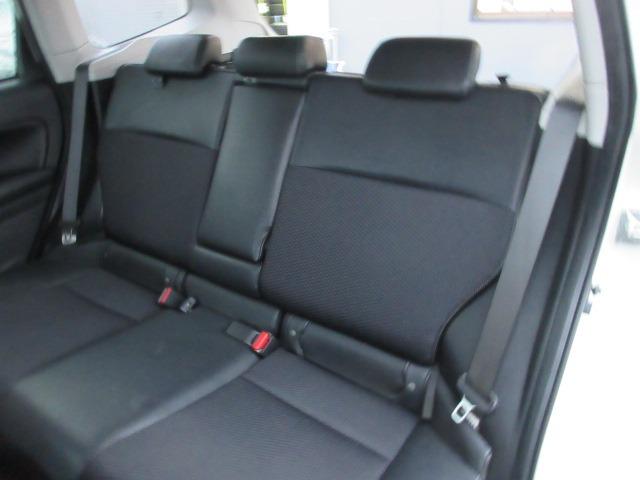 フォレスター ２．０ＸＴ　アイサイト　寒冷地仕様　４ＷＤ　電動サンルーフ　カロッツェリアナビ　レーダークルーズ　電動リアゲート　パドルシフト　純正ルーフレール　ＥＴＣ　バックカメラ　純正前後エアロ　前後フォグ　ＬＥＤデイライト　ドアバイザ（23枚目）