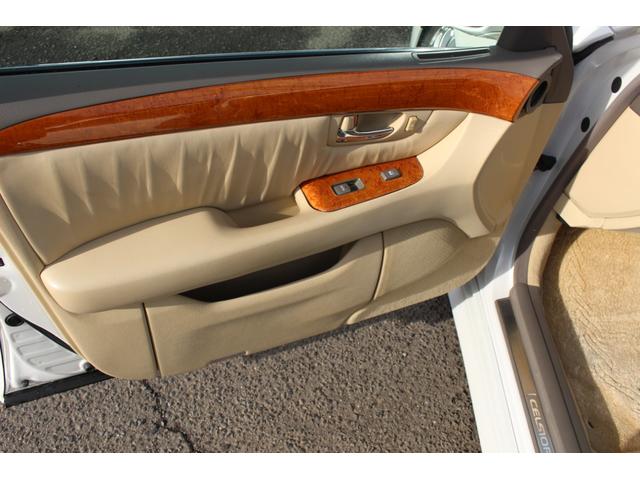 セルシオ Ｃ仕様　ハーフエアロ・新品サスコン・サンルーフ・本革・カールソン２０インチ（30枚目）