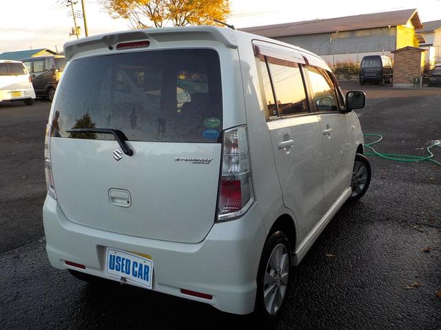 ワゴンRスティングレー X 4WD Wエアバック ABS 運転席シートヒーター スマートキー ディスチャージヘッドランプ 社外ナビ 地デジ DVD視聴可 ミュージックサーバー ブルートゥース 純正アルミホイール(7枚目)