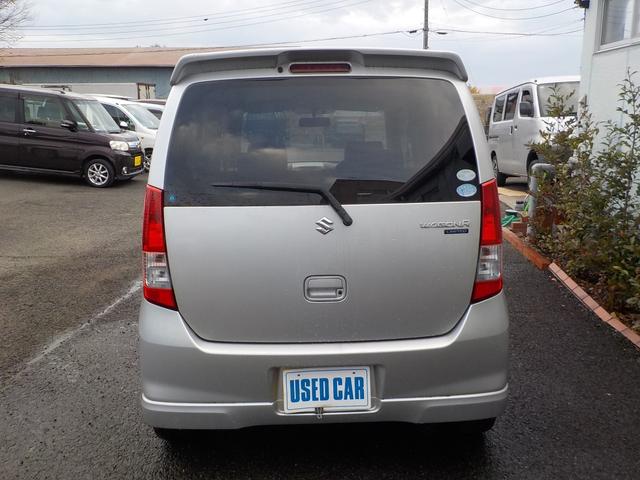 ワゴンＲ ＦＸリミテッドＩＩ　Ｗエアバック　ＡＢＳ　ＥＴＣ　ＣＤデッキ　スマートキー　純正アルミホイール（6枚目）