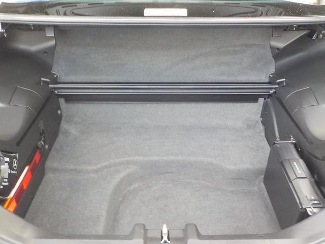 ＳＬＫ ＳＬＫ２３０コンプレッサー　初売り期間価格車　バリオルーフ　４エアバッグ　ＡＢＳ　エレクトロニックスタビリティプログラム　ブレーキアシスト　トラクションコントロール　本革シート＆ヒーター　キーレス　純正アルミホイール（15枚目）