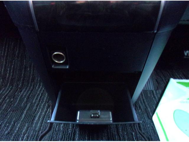 ヴェルファイア 2.5Z ローダウン 20インチアルミ アルパインナビ TV Bluetooth バックカメラ 両側電動スライドドア ETC LEDライト スマートキー(12枚目)