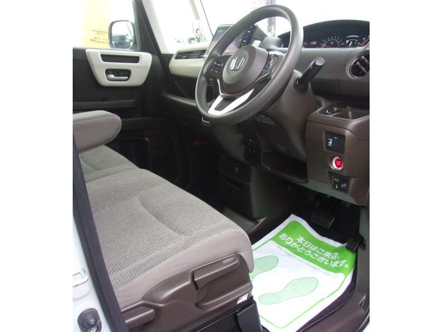 Ｎ－ＢＯＸ Ｌ　ホンダセンシング　４ＷＤ　純正ナビ　ＴＶ　Ｂｌｕｅｔｏｏｔｈ　バックカメラ　パワースライドドア　クルーズコントロール　前後ドライブレコーダー　レーンキープアシスト　コーナーセンサー　ＥＴＣ　ＬＥＤ（16枚目）