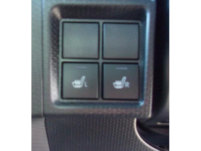 タント カスタムＲＳ　４ＷＤ　ナビ　ＴＶ　ＨＤＭＩ　Ｂｌｕｅｔｏｏｔｈ　バックカメラ　両側パワースライドドア　シートカバー　シートヒーター　ドライブレコーダー　コーナーセンサー　ブレーキサポート　ＬＥＤ・フォグ　純正アルミ（13枚目）