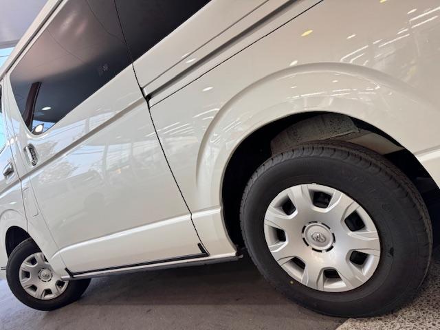 安心してカーライフを始めていただく事ができるよう、納車前にディーラー整備工場もしくは熟練メカニックが在籍する整備工場にて点検を行ない、必要な整備を実施致します！