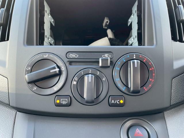 ＮＶ２００バネットバン ＤＸ　１４ＡＷ　デザートテックＬＣ－８　マキシス　バックショット　Ｂｒａｔオリジナルリフトアップキット　ボンネットエンブレム　Ｖモーショングリル　グリルエンブレム　寒冷地仕様　スマートキー　電格ミラー（10枚目）