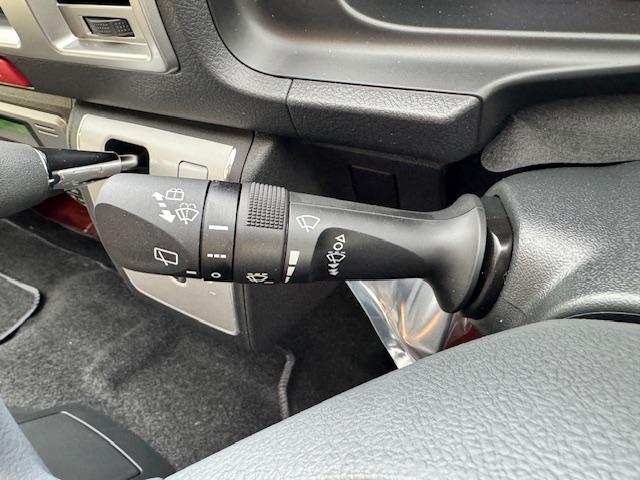 ハイエースワゴン グランドキャビン 4WD トヨタセーフティセンス スマートキー デジタルインナーミラー LEDヘッドライト 片側パワースライドドア(32枚目)