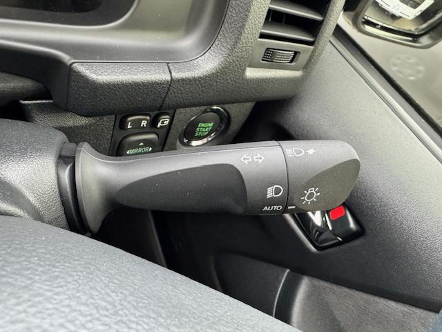 ハイエースワゴン グランドキャビン 4WD トヨタセーフティセンス スマートキー デジタルインナーミラー LEDヘッドライト 片側パワースライドドア(33枚目)