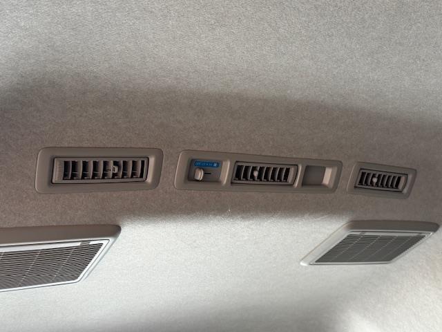 ハイエースワゴン グランドキャビン 4WD トヨタセーフティセンス スマートキー デジタルインナーミラー LEDヘッドライト 片側パワースライドドア(42枚目)