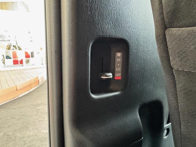 ハイエースワゴン グランドキャビン 4WD トヨタセーフティセンス スマートキー デジタルインナーミラー LEDヘッドライト 片側パワースライドドア(43枚目)