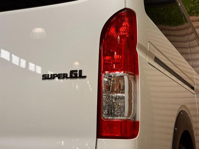 ハイエースバン(トヨタ)スーパーGL ダークプライムII ハイエースバン(トヨタ)スーパーGL ダークプライムII