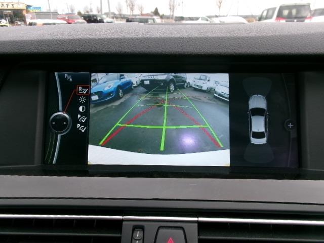 ５シリーズ ５２３ｉ　１９ＡＷ　黒革シート　サンルーフ　パワーシート　純正ナビバックカメラ　スマートキー（32枚目）