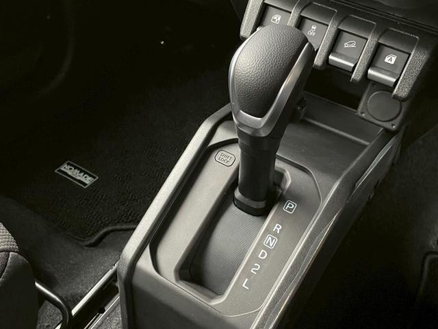 ジムニーノマド ＦＣ　リフトＵＰ　グリルブラック塗装　エクストリームＪ新品アルミホイール　ＴＯＹＯオープンカントリーＭ／Ｔ新品タイヤ　フロントカメラ　スズキセーフティ　クルコン　障害物センサー　前席シートヒーター　禁煙車（12枚目）