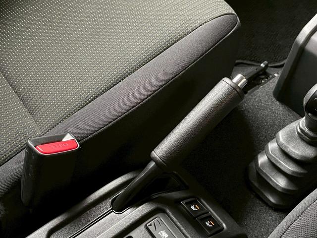 ジムニーノマド ＦＣ　リフトＵＰ　グリルブラック塗装　エクストリームＪ新品アルミホイール　ＴＯＹＯオープンカントリーＭ／Ｔ新品タイヤ　フロントカメラ　スズキセーフティ　クルコン　障害物センサー　前席シートヒーター　禁煙車（41枚目）