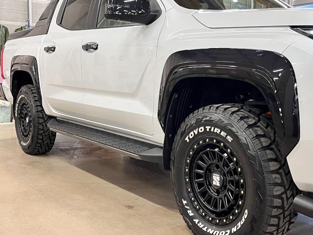 トライトン GSR モディファイドフェイス ブルバー リフトアップ エクストリームJ新品17インチアルミ TOYOオープンカントリーR/T新品タイヤ 純正9インチナビ 全方位カメラ 三菱エンブレム E-Assist(31枚目)