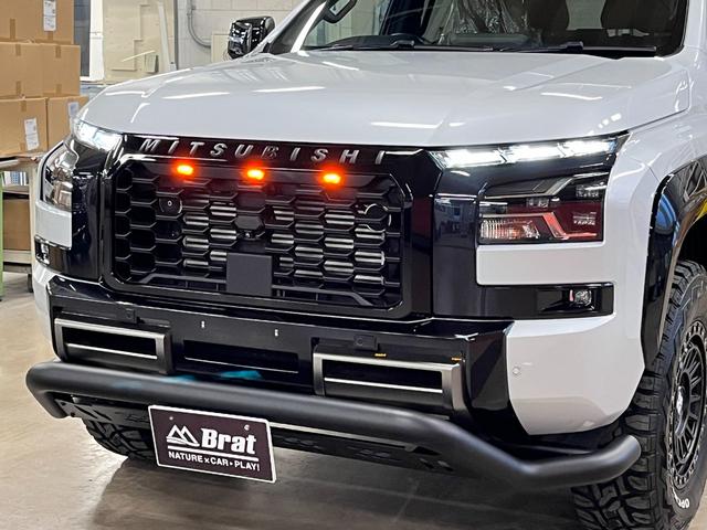 トライトン GSR モディファイドフェイス ブルバー リフトアップ エクストリームJ新品17インチアルミ TOYOオープンカントリーR/T新品タイヤ 純正9インチナビ 全方位カメラ 三菱エンブレム E-Assist(32枚目)