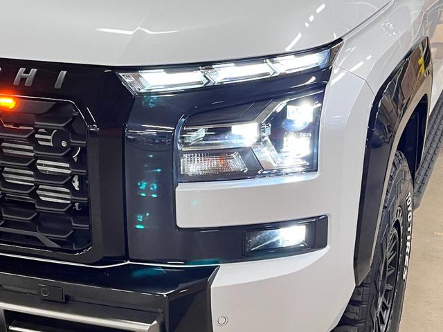 トライトン GSR モディファイドフェイス ブルバー リフトアップ エクストリームJ新品17インチアルミ TOYOオープンカントリーR/T新品タイヤ 純正9インチナビ 全方位カメラ 三菱エンブレム E-Assist(35枚目)