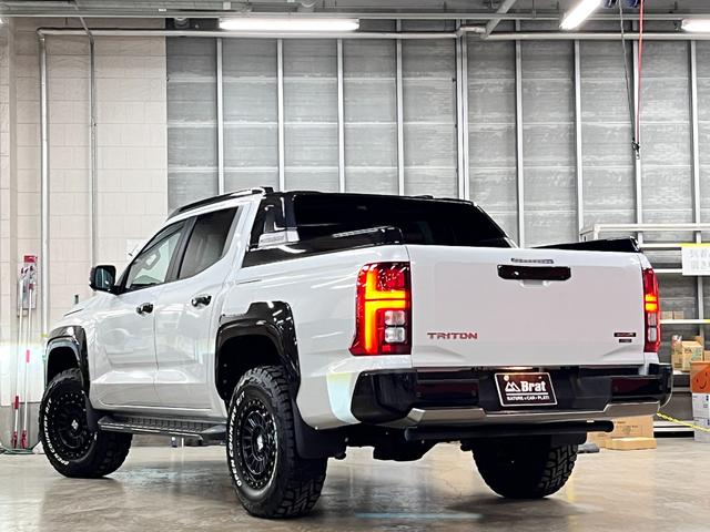 トライトン GSR モディファイドフェイス ブルバー リフトアップ エクストリームJ新品17インチアルミ TOYOオープンカントリーR/T新品タイヤ 純正9インチナビ 全方位カメラ 三菱エンブレム E-Assist(38枚目)