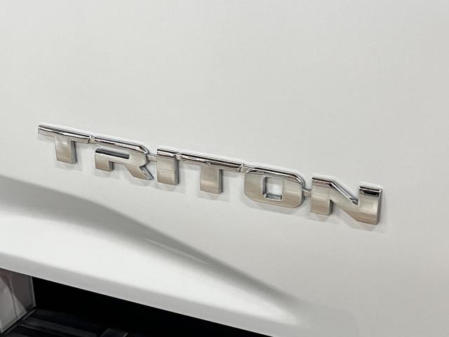 トライトン GSR モディファイドフェイス ブルバー リフトアップ エクストリームJ新品17インチアルミ TOYOオープンカントリーR/T新品タイヤ 純正9インチナビ 全方位カメラ 三菱エンブレム E-Assist(43枚目)