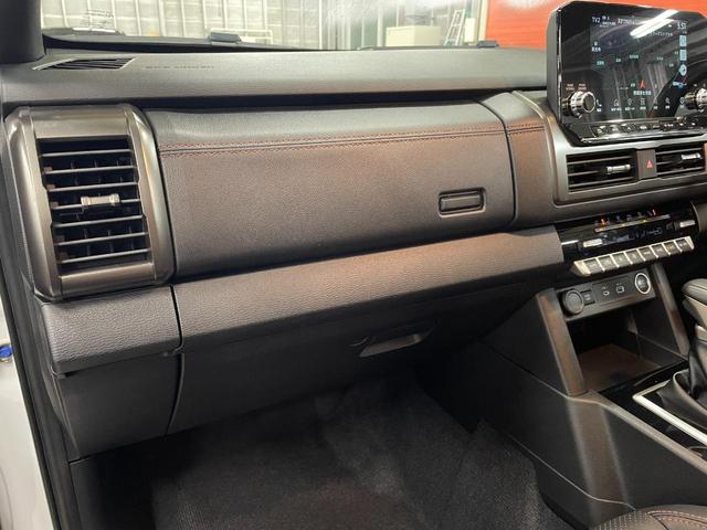 トライトン GSR モディファイドフェイス ブルバー リフトアップ エクストリームJ新品17インチアルミ TOYOオープンカントリーR/T新品タイヤ 純正9インチナビ 全方位カメラ 三菱エンブレム E-Assist(61枚目)