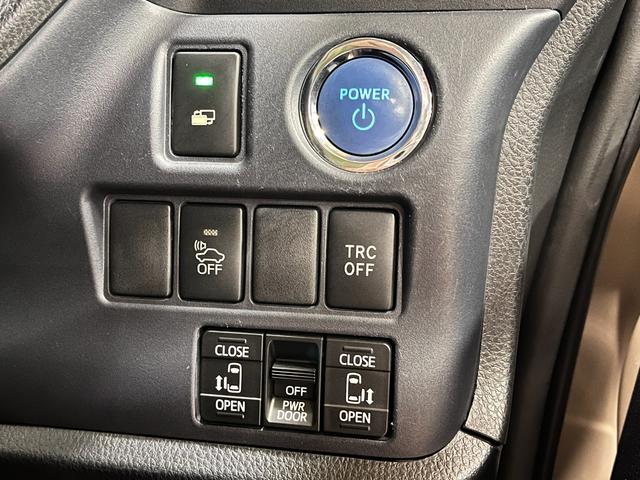 ノア ハイブリッドG 全塗装/ナチュラルベージュM ブラック塗装 モンツァジャパン新品AW マッドスターA/T新品タイヤ TOYOTAエンブレム 両側パワスラ フリップダウンモニター 純正ナビ バックカメラ シートヒーター(9枚目)