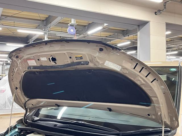 ノア ハイブリッドG 全塗装/ナチュラルベージュM ブラック塗装 モンツァジャパン新品AW マッドスターA/T新品タイヤ TOYOTAエンブレム 両側パワスラ フリップダウンモニター 純正ナビ バックカメラ シートヒーター(46枚目)