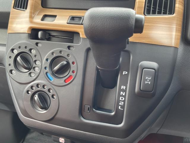 タウンエースバン GL 自社新車仕入れカスタム MGRベッドキット リフトアップ エクストリームJ新品14インチアルミホイール マキシスバックショット新品タイヤ グレイスシートカバー インテリアパネル リアヒーター スマアシ(7枚目)