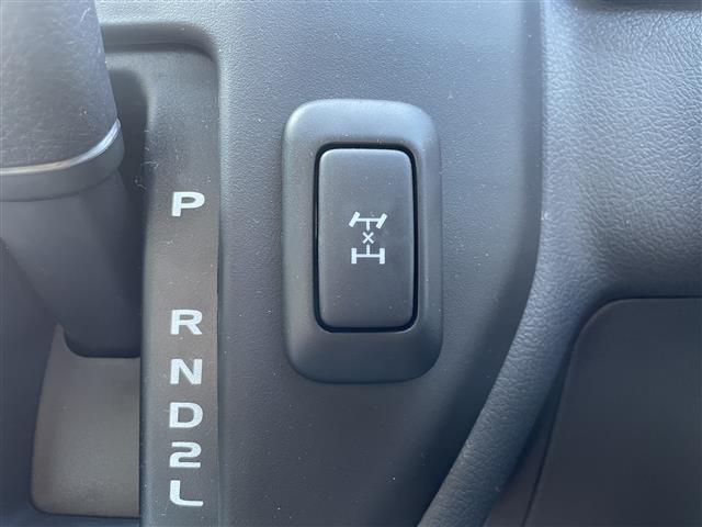 タウンエースバン ＧＬ　ワンオーナー　４ＷＤ　セーフティセンス　両側スライドドア　ＬＥＤオートライト　オートハイビーム　バックソナー　センターデフロック　リアヒーター　リアフォグライト　前席パワーウィンドウ　キーレス（6枚目）