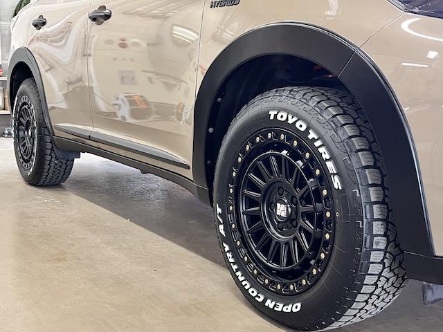 ハリアーハイブリッド プレミアム　アドバンスドパッケージ　レクサス純正カラームーンデザート全塗装　１．５インチリフトアップ　エクストリームＪＸＪ０８　ＴＯＹＯオープンカントリーＡ／ＴＩＩＩ　エルフォードオーバーフェンダー　ＪＢＬ　パノラミックビューモニター（33枚目）