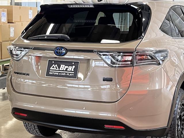 ハリアーハイブリッド プレミアム　アドバンスドパッケージ　レクサス純正カラームーンデザート全塗装　１．５インチリフトアップ　エクストリームＪＸＪ０８　ＴＯＹＯオープンカントリーＡ／ＴＩＩＩ　エルフォードオーバーフェンダー　ＪＢＬ　パノラミックビューモニター（40枚目）