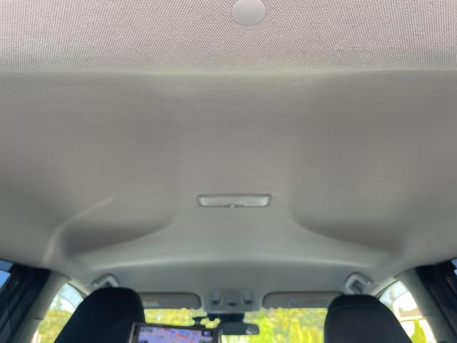 プリウス Sツーリングセレクション セーフティセンス モデリスタフルエアロ 後席モニター ALPINE9インチナビ バックカメラ レーダークルーズコントロール LEDオートライト オートハイビーム レザーシート 前席シートヒーター(27枚目)