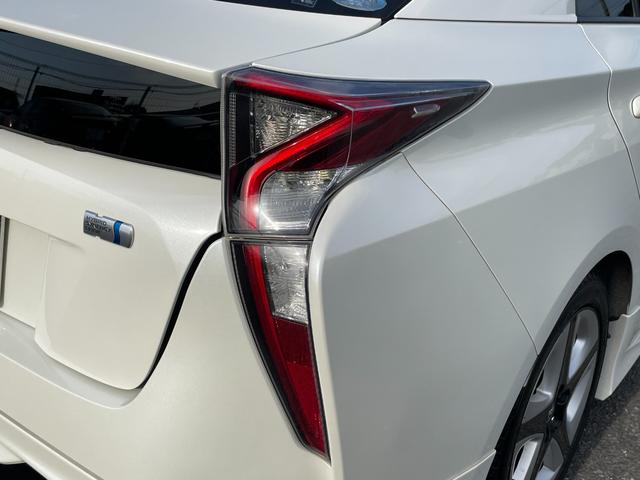 プリウス Sツーリングセレクション セーフティセンス モデリスタフルエアロ 後席モニター ALPINE9インチナビ バックカメラ レーダークルーズコントロール LEDオートライト オートハイビーム レザーシート 前席シートヒーター(42枚目)