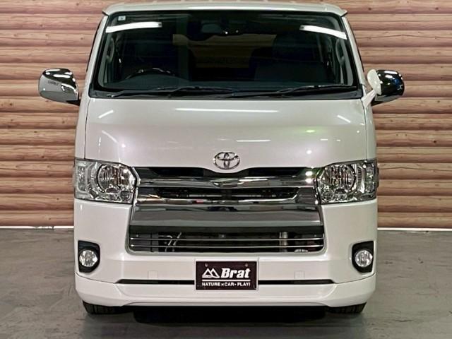 ハイエースバン スーパーＧＬ　４型標準グリル　オーバーフェンダー　純正ナビ　ＢＡＴＴＲＯテールライト　ヒッチメンバー　グッドイヤーラジアルタイヤ　ＦＬＥＸオリジナルアルミ　マホガニーインテリアパネル　ＢｒａｔＵＳＢソケット　ＥＴＣ（23枚目）