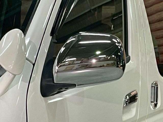 ハイエースバン スーパーＧＬ　４型標準グリル　オーバーフェンダー　純正ナビ　ＢＡＴＴＲＯテールライト　ヒッチメンバー　グッドイヤーラジアルタイヤ　ＦＬＥＸオリジナルアルミ　マホガニーインテリアパネル　ＢｒａｔＵＳＢソケット　ＥＴＣ（36枚目）