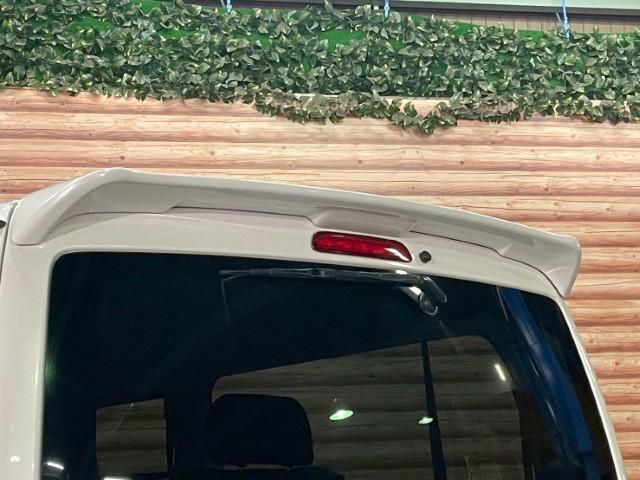 ハイエースバン スーパーＧＬ　４型標準グリル　オーバーフェンダー　純正ナビ　ＢＡＴＴＲＯテールライト　ヒッチメンバー　グッドイヤーラジアルタイヤ　ＦＬＥＸオリジナルアルミ　マホガニーインテリアパネル　ＢｒａｔＵＳＢソケット　ＥＴＣ（41枚目）