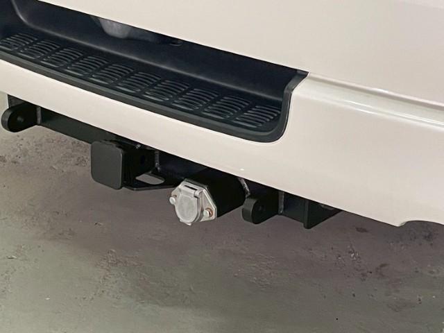 ハイエースバン スーパーＧＬ　４型標準グリル　オーバーフェンダー　純正ナビ　ＢＡＴＴＲＯテールライト　ヒッチメンバー　グッドイヤーラジアルタイヤ　ＦＬＥＸオリジナルアルミ　マホガニーインテリアパネル　ＢｒａｔＵＳＢソケット　ＥＴＣ（46枚目）