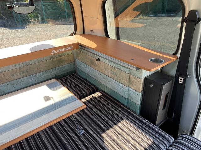 タウンエースバン ＧＬ　アルトピアーノ　ワンオーナー　トヨタセーフティーセンス　純正ナビ　バックカメラ　ＬＥＤヘッドライト　テレビキャンセラー　ＥＴＣ　前後ドラレコ　ヘッドライトレベライザー　ハンドルカバー　電格ミラー（6枚目）